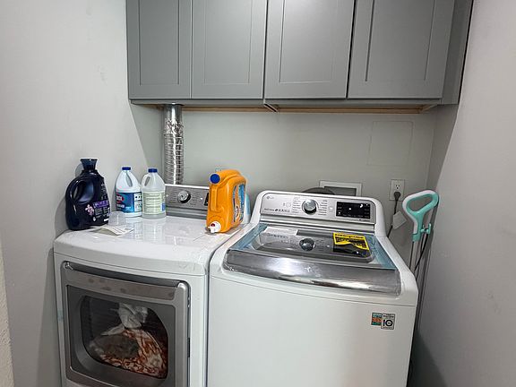 4th image of 730 Lime Ave #B