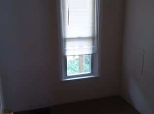 28 Caledonia St NE, Grand Rapids, MI 49505