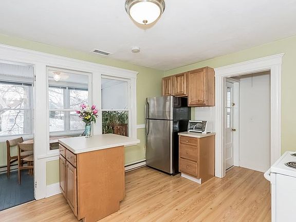 Kitchen/Breakfast Nook