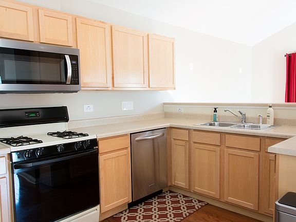 4th image of 1801 Whirlaway Ct