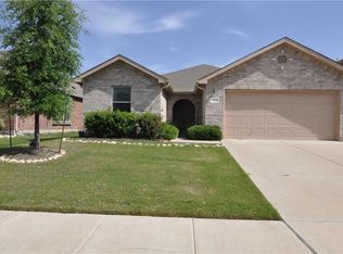 5709 Fountain Flat Dr, Fort Worth, TX 76244