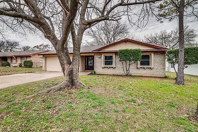 1st image of 812 Green Pastures Dr
