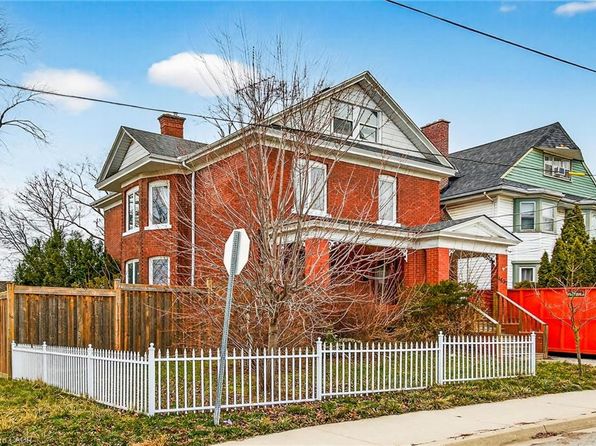 4637 Ellis St, Niagara Falls, ON L2E 1H8