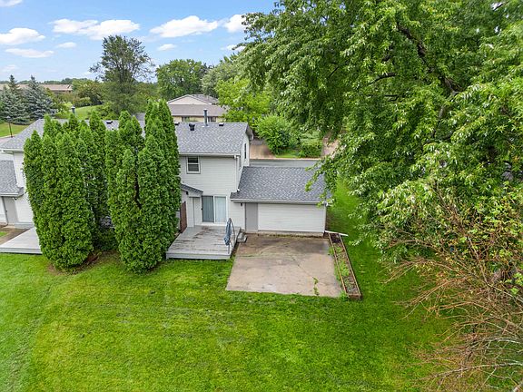 4th image of 5025 W 99th St