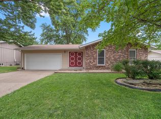 3039 Willow Wood Dr, Saint Charles, MO 63303