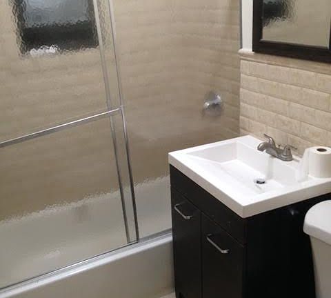 4th image of 3161 33rd St #2