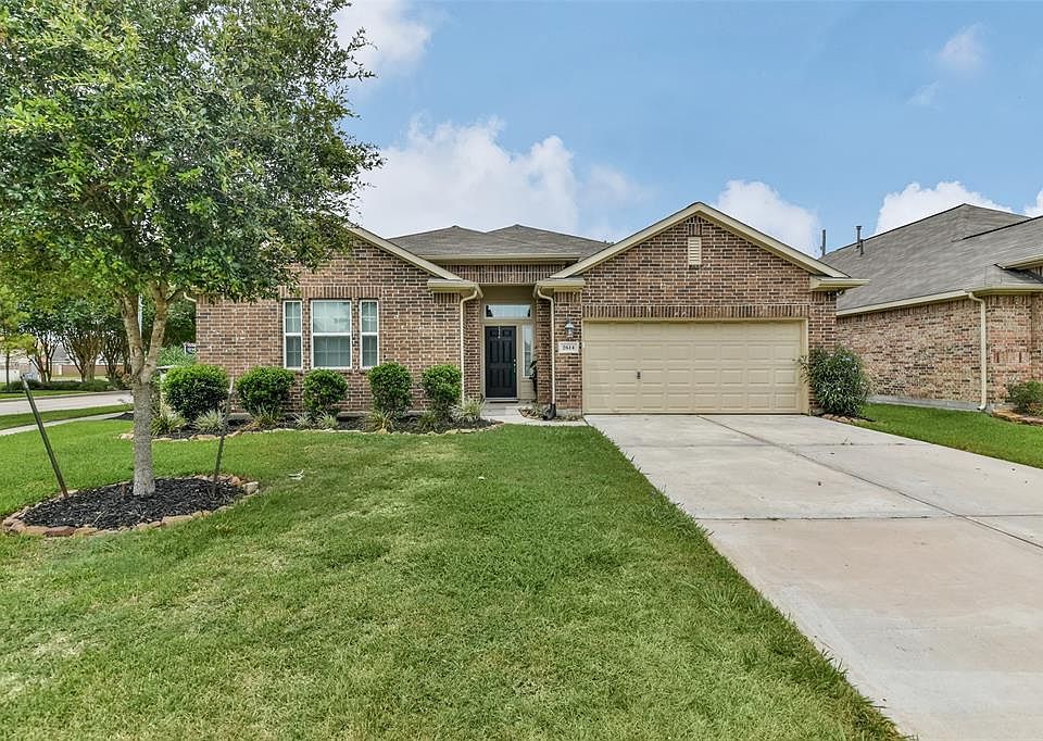 1st image of 2614 Glenfield Manor Ln