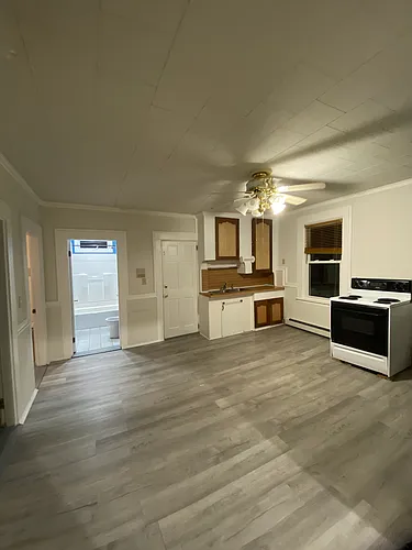 276 Park Ave Photo 1