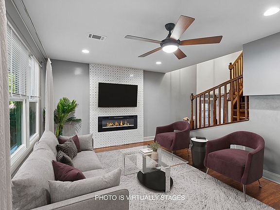 3rd image of 6853 S Langley Ave
