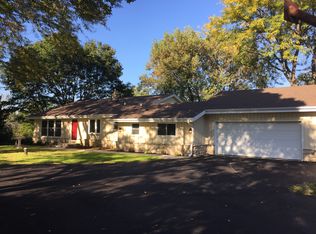 W263S7660 Mount Everest Ct, Waukesha, WI 53189