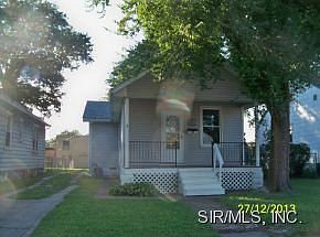3rd image of 2261 Iowa St