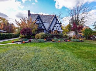 1136 Eggert Rd, Amherst, NY 14226