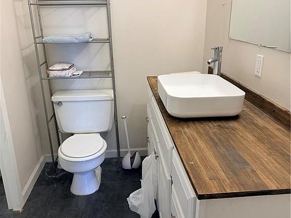 5th image of 20333 Detroit Rd APT 513