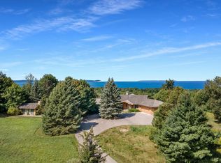 338 N Manitou Trl, Lake Leelanau, MI 49653
