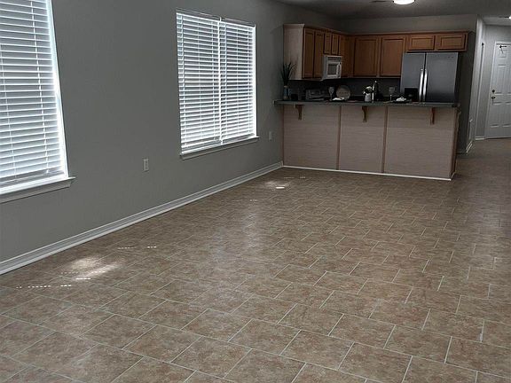 5th image of 8078 Stonebrook Dr