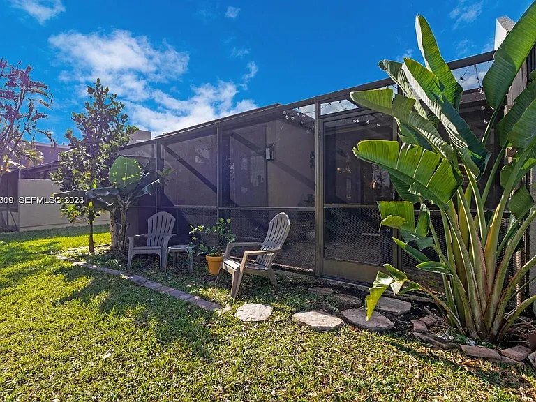 1411 W Fairway Rd #VILLA — Photo 19