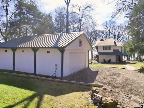 2nd image of 500 Private Road 5936