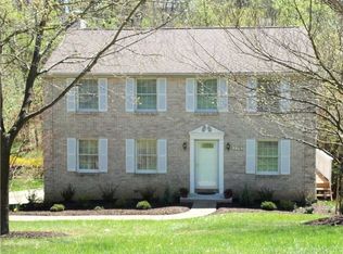 2293 Cramden Rd, Pittsburgh, PA 15241