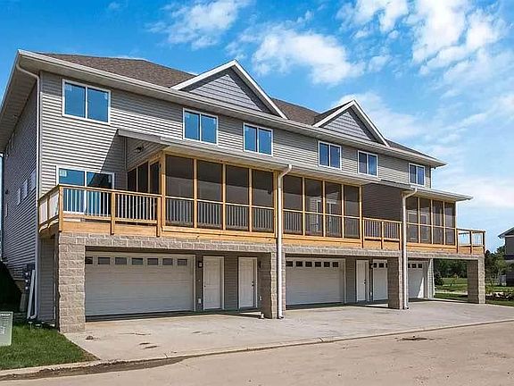 3rd image of 1244 Ronald Way