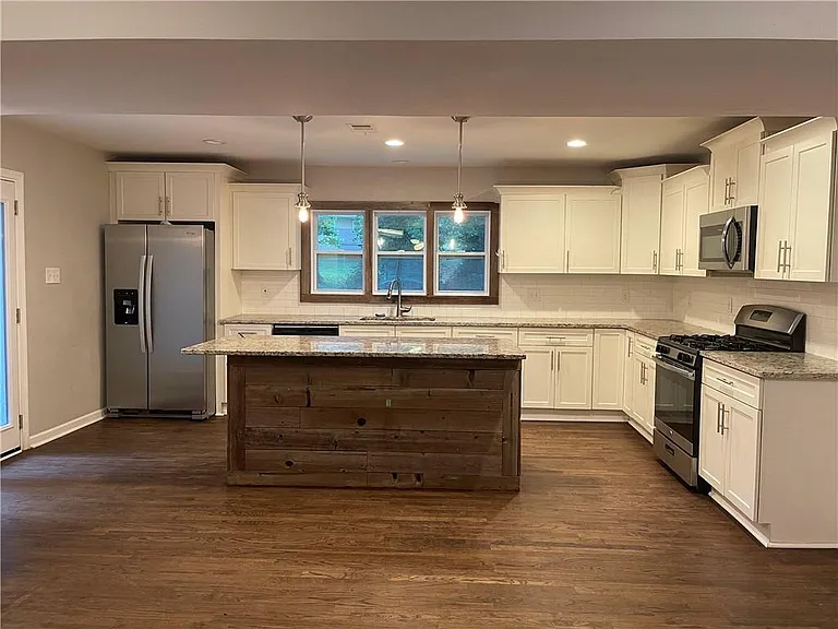 660 Monticello Dr SW — Photo 22
