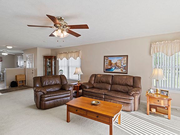 5th image of 1115 Lincoln Park West Dr