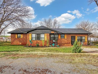 814 S Magnolia Ave, Cordell, OK, 73632