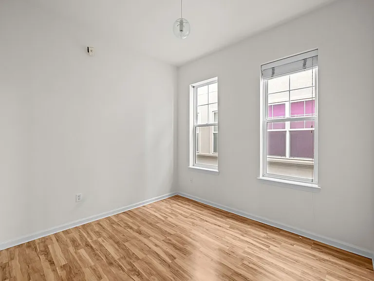 1489 Steele St #201 — Photo 23