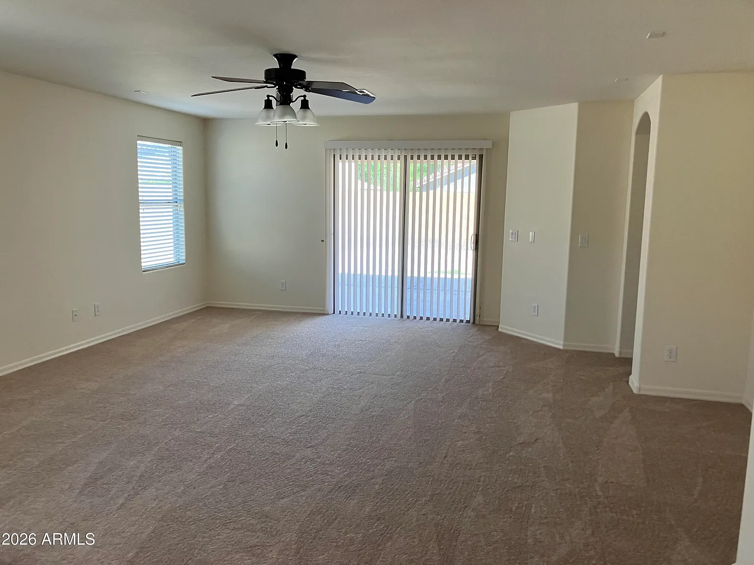 3 bed, 2.0 bath, 1513 sqft, $2,100 — Photo 2