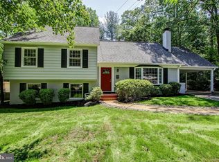 8403 Riverside Rd, Alexandria, VA 22308