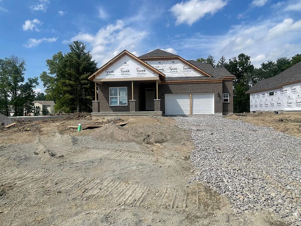 1st image of 1752 Goldfinch Ln #136