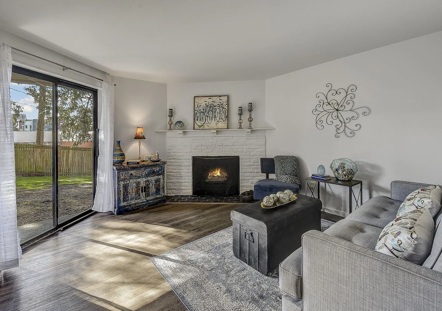 Bright & Cozy 1Bd/1Bth Home for Lease Near Village at Totem Lake! — Photo 1