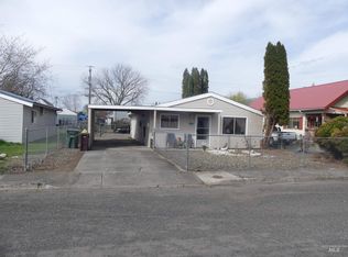 422 9th St, Clarkston, WA 99403