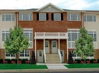 335 Admiral Ln, Bronx, NY 10473