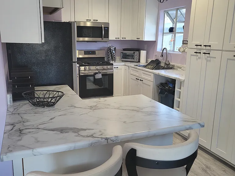 2746 Island Ave — Photo 5