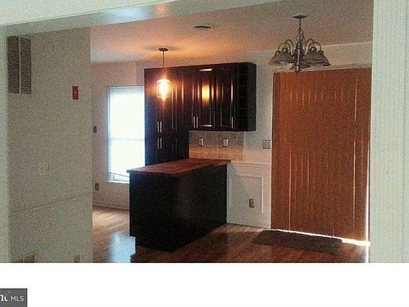 2nd image of 48 Tudor Ln