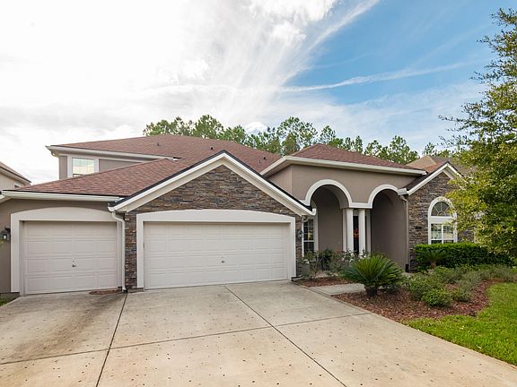 3rd image of 805 STELLING Court