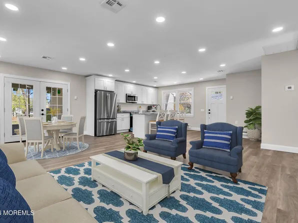 46 Norwalk Avenue, Whiting, NJ 08759