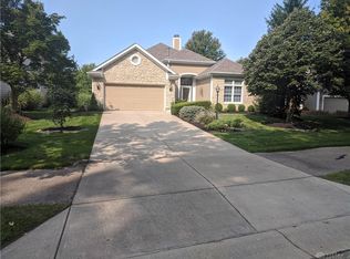 434 Yankee Trace Dr, Dayton, OH 45458