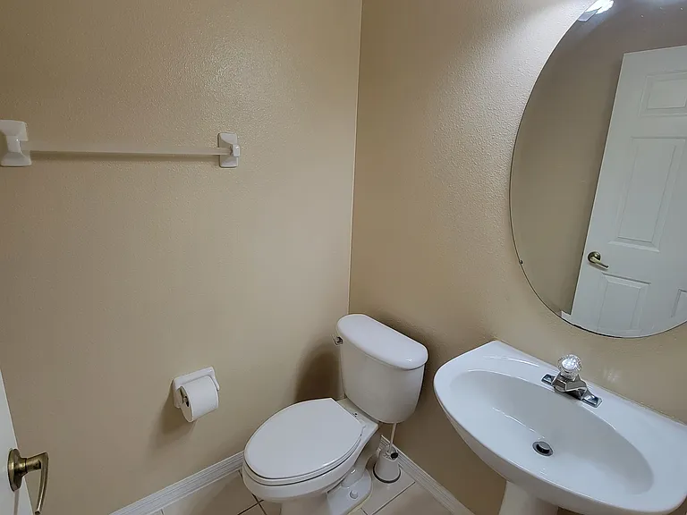 34926 Teeview Ln — Photo 5