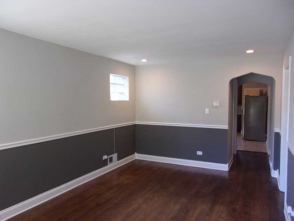 4th image of 15540 Maryland Ave