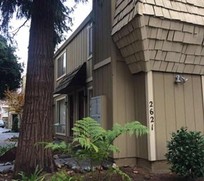 1st image of 2621 D St APT 09