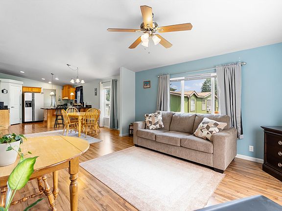 5th image of 12841 Agate Dr