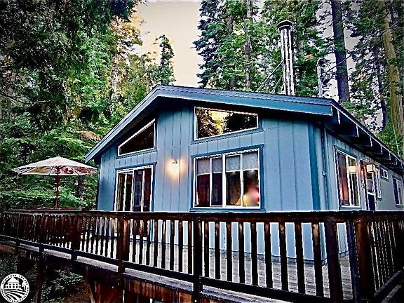 3rd image of 1378 Shoshone Dr