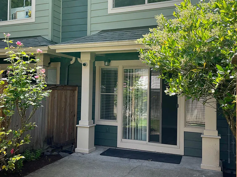 16150 NE 93rd Way #16150 — Photo 9