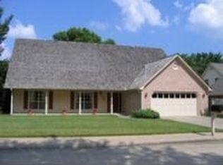 3384 N Southridge Dr, Fayetteville, AR 72703