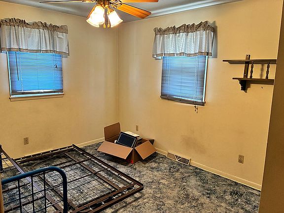 4th image of 914 Fredette Ave