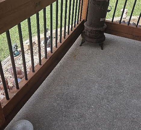 4th image of 484 Lodge Pole Drive
