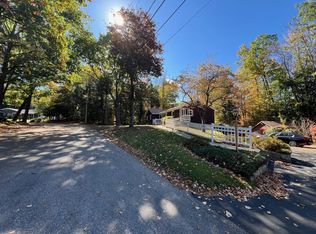 615 Washington St, Rumford, ME 04276