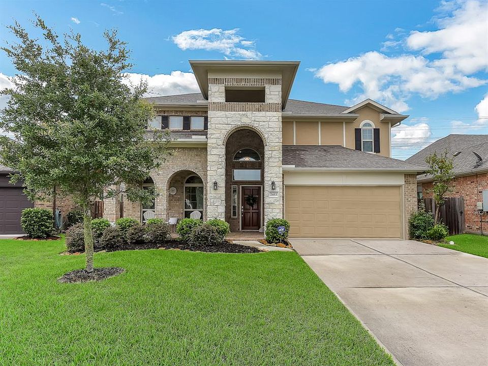 1st image of 2453 Porto Way