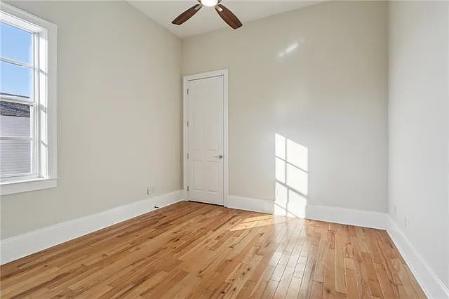 2328 Valence St #UPPER — Photo 18